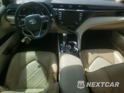 Zdjęcie 8 z 12 samochodu: 2019 TOYOTA CAMRY HYBRID XLE VIN:4T1B21HK7KU513736 - miniatura