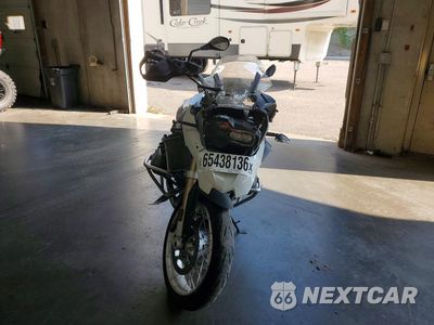 Drugie zdjęcie samochodu z przodu: 2016 BMW R1200 GS VIN:WB10A1109GZ670795 - miniatura