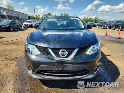 Piąte zdjęcie samochodu w środku: 2017 NISSAN ROGUE SPORT SL VIN:JN1BJ1CR0HW121614 - miniatura