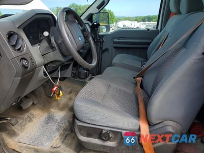 Zdjęcie 7 z 12 samochodu: 2015 FORD F250 SUPER DUTY BOX TRUCK VIN:1FDBF2B62FED21601 - miniatura