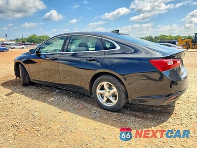 Drugie zdjęcie samochodu z przodu: 2018 CHEVROLET MALIBU LS VIN:1G1ZB5ST0JF218971 - miniatura