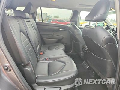 Zdjęcie 10 z 12 samochodu: 2021 TOYOTA HIGHLANDER HYBRID XLE VIN:5TDGBRCH0MS523410 - miniatura