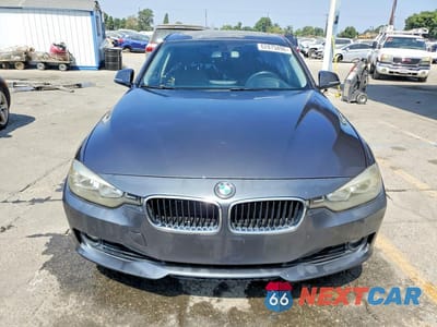 Piąte zdjęcie samochodu w środku: 2012 BMW 328 I VIN:WBA3A5C56CF344719 - miniatura