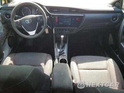 Zdjęcie 8 z 13 samochodu: 2019 TOYOTA COROLLA LE VIN:5YFBURHE1KP860242 - miniatura