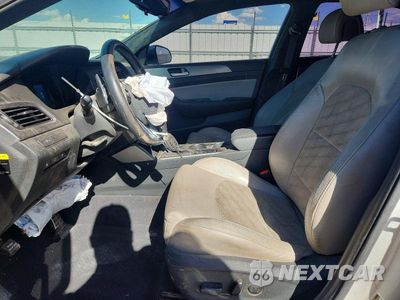 Zdjęcie 7 z 13 samochodu: 2017 HYUNDAI SONATA SPORT 2.0T VIN:5NPE34AB0HH439038 - miniatura