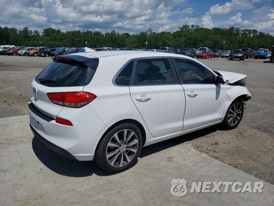 Trzecie zdjęcie samochodu z tyłu: 2018 HYUNDAI ELANTRA GT BASE VIN:KMHH35LE5JU018062 - miniatura