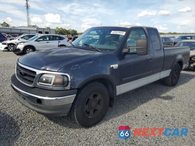 2002 FORD F150 1FTRX17L82NB11412 - główne zdjęcie licytacji z USA - miniatura