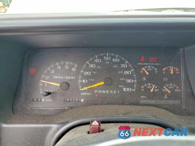 Zdjęcie 9 z 13 samochodu: 1999 CHEVROLET GMT-400 K3 - DELIVERY TRUCK VIN:1GCHK33J9XF096219 - miniatura