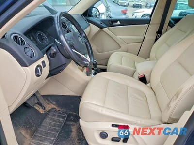 Zdjęcie 7 z 13 samochodu: 2013 VOLKSWAGEN TIGUAN S VIN:WVGBV3AXXDW561117 - miniatura