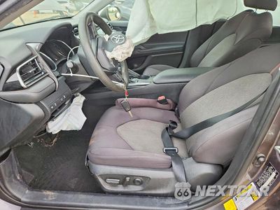 Zdjęcie 7 z 12 samochodu: 2020 TOYOTA CAMRY LE VIN:4T1C11AK0LU938346 - miniatura
