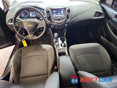 Zdjęcie 8 z 13 samochodu: 2018 CHEVROLET CRUZE LT VIN:1G1BE5SM1J7140504 - miniatura