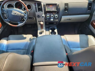 Zdjęcie 8 z 13 samochodu: 2012 TOYOTA SEQUOIA PLATINUM VIN:5TDDW5G19CS058573 - miniatura