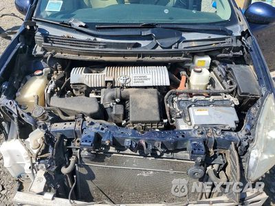 Zdjęcie 11 z 12 samochodu: 2015 TOYOTA PRIUS TWO VIN:JTDKN3DU9F0422771 - miniatura