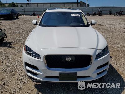 Piąte zdjęcie samochodu w środku: 2019 JAGUAR F-PACE PRESTIGE VIN:SADCK2FX5KA392403 - miniatura