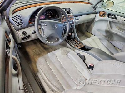 Zdjęcie 8 z 12 samochodu: 2002 MERCEDES-BENZ CLK 320 VIN:WDBLK65G02T119831 - miniatura
