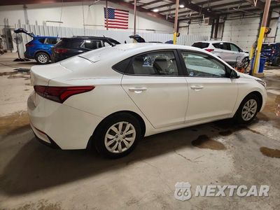 Trzecie zdjęcie samochodu z tyłu: 2018 HYUNDAI ACCENT SE VIN:3KPC24A36JE028322 - miniatura