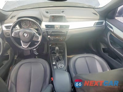 Zdjęcie 8 z 12 samochodu: 2016 BMW X1 XDRIVE28I VIN:WBXHT3C37GP881818 - miniatura
