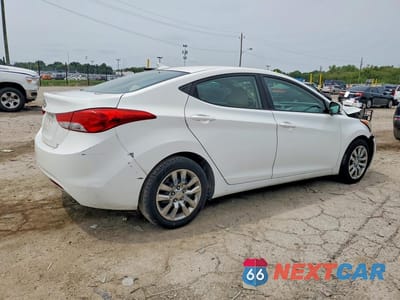 Trzecie zdjęcie samochodu z tyłu: 2011 HYUNDAI ELANTRA GLS VIN:5NPDH4AE8BH059525 - miniatura
