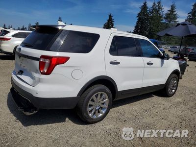 Trzecie zdjęcie samochodu z tyłu: 2016 FORD EXPLORER POLICE INTERCEPTOR VIN:1FM5K8AR1GGA47255 - miniatura