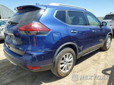 Trzecie zdjęcie samochodu z tyłu: 2018 NISSAN ROGUE SV VIN:KNMAT2MT7JP508681 - miniatura