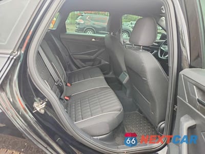 Zdjęcie 10 z 12 samochodu: 2024 VOLKSWAGEN JETTA SPORT VIN:3VWBM7BU9RM006795 - miniatura