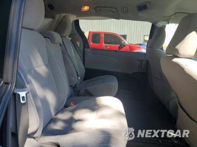Zdjęcie 10 z 12 samochodu: 2017 TOYOTA SIENNA LE VIN:5TDKZ3DC7HS860684 - miniatura