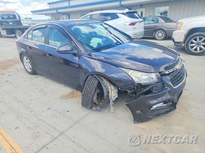Czwarte zdjęcie samochodu z boku: 2015 CHEVROLET CRUZE LT VIN:1G1PC5SB4F7286090 - miniatura