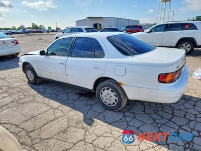 Drugie zdjęcie samochodu z przodu: 1992 TOYOTA CAMRY LE VIN:4T1SK12E4NU066998 - miniatura