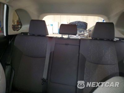 Zdjęcie 10 z 13 samochodu: 2019 TOYOTA RAV4 XLE VIN:JTMP1RFV3KD046341 - miniatura