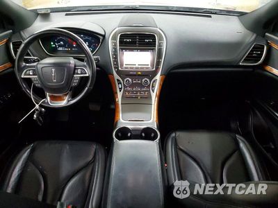 Zdjęcie 8 z 14 samochodu: 2019 LINCOLN NAUTILUS SELECT VIN:2LMPJ8K9XKBL31045 - miniatura