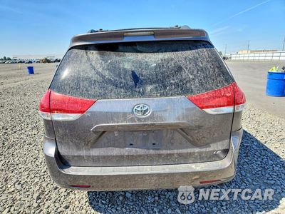 Zdjęcie 6 z 13 samochodu: 2011 TOYOTA SIENNA LE VIN:5TDKK3DC6BS136108 - miniatura