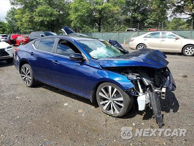 Czwarte zdjęcie samochodu z boku: 2019 NISSAN ALTIMA SR VIN:1N4BL4CW8KC236975 - miniatura