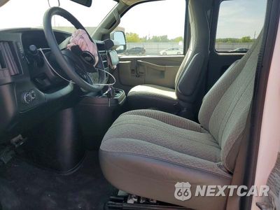 Zdjęcie 7 z 13 samochodu: 2020 CHEVROLET EXP G3500 VIN:1GAZGPFG4L1178548 - miniatura