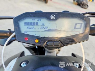 Zdjęcie 7 z 9 samochodu: 2015 YAMAHA FZ07 VIN:JYARM06E3FA000569 - miniatura