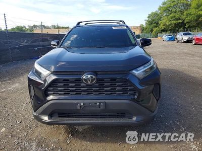Piąte zdjęcie samochodu w środku: 2024 TOYOTA RAV4 XLE VIN:2T3P1RFV1RC409928 - miniatura