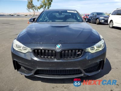 Piąte zdjęcie samochodu w środku: 2016 BMW M4 VIN:WBS3R9C5XGK337958 - miniatura