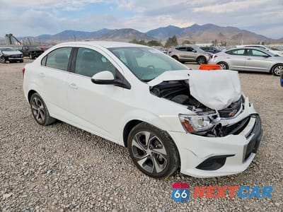 Czwarte zdjęcie samochodu z boku: 2018 CHEVROLET SONIC PREMIER VIN:1G1JF5SB0J4106336 - miniatura
