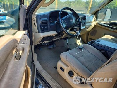 Zdjęcie 8 z 11 samochodu: 2006 FORD F250 SUPER DUTY VIN:1FTSX21P86EC16007 - miniatura