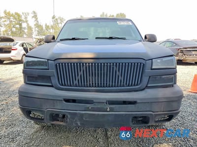Piąte zdjęcie samochodu w środku: 2003 CHEVROLET SILVERADO K1500 VIN:2GCEK19T031142831 - miniatura