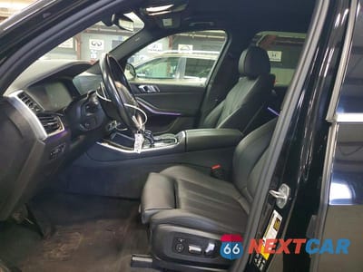 Zdjęcie 7 z 13 samochodu: 2020 BMW X5 XDRIVE40I VIN:5UXCR6C07LLL75936 - miniatura
