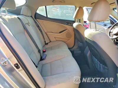 Zdjęcie 10 z 12 samochodu: 2015 KIA OPTIMA LX VIN:5XXGM4A79FG476695 - miniatura