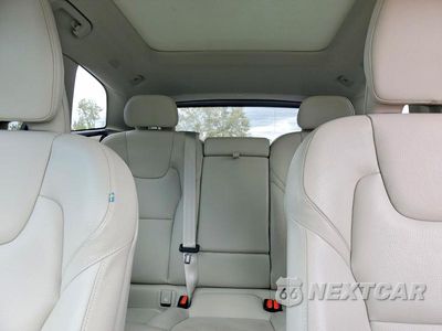 Zdjęcie 10 z 13 samochodu: 2025 VOLVO XC60 CORE VIN:YV4H60RJ4S1017004 - miniatura