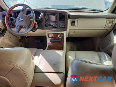 Zdjęcie 8 z 13 samochodu: 2004 CADILLAC ESCALADE LUXURY VIN:1GYEK63N34R261161 - miniatura
