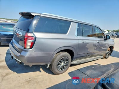 Trzecie zdjęcie samochodu z tyłu: 2021 CHEVROLET SUBURBAN C1500 LT VIN:1GNSCCKD3MR263898 - miniatura