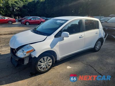 2011 NISSAN VERSA 1.8 S 3N1BC1CP3BL364386 - główne zdjęcie licytacji z USA - miniatura