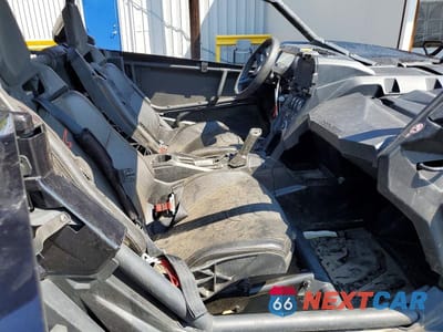 Piąte zdjęcie samochodu w środku: 2021 CAN-AM MAVERICK X3 MAX X RS TURBO RR VIN:3JBVNAV44MK003865 - miniatura