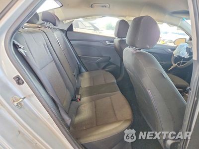 Zdjęcie 10 z 12 samochodu: 2018 HYUNDAI ACCENT SE VIN:3KPC24A3XJE020238 - miniatura