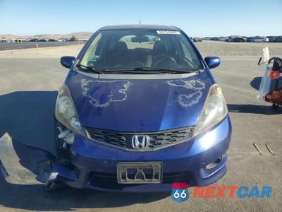 Piąte zdjęcie samochodu w środku: 2013 HONDA FIT SPORT VIN:JHMGE8H51DC065943 - miniatura