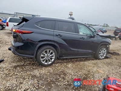 Trzecie zdjęcie samochodu z tyłu: 2024 TOYOTA HIGHLANDER HYBRID LIMITED VIN:5TDXBRCHXRS606639 - miniatura