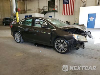 Czwarte zdjęcie samochodu z boku: 2013 BUICK VERANO VIN:1G4PP5SK6D4206679 - miniatura